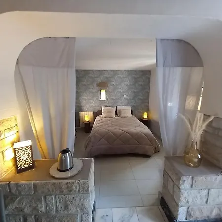 Le Nid Du Cormier Homestay szállás Ville-Saint-Jacques